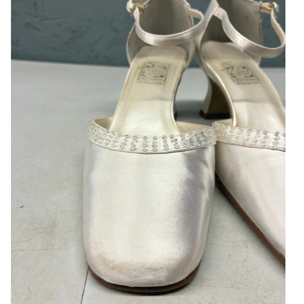 Special Occasions Beaded Satin Pumps Heels Womens 9 Silver Bridal Wedding VTG